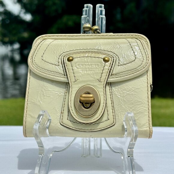 COACH 65th Anniversary Legacy Patent Leather French Frame Wallet White 41505 - Picture 2 of 10